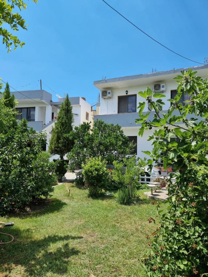 Guest House Vila Elezi Durrës Eksteriør bilde