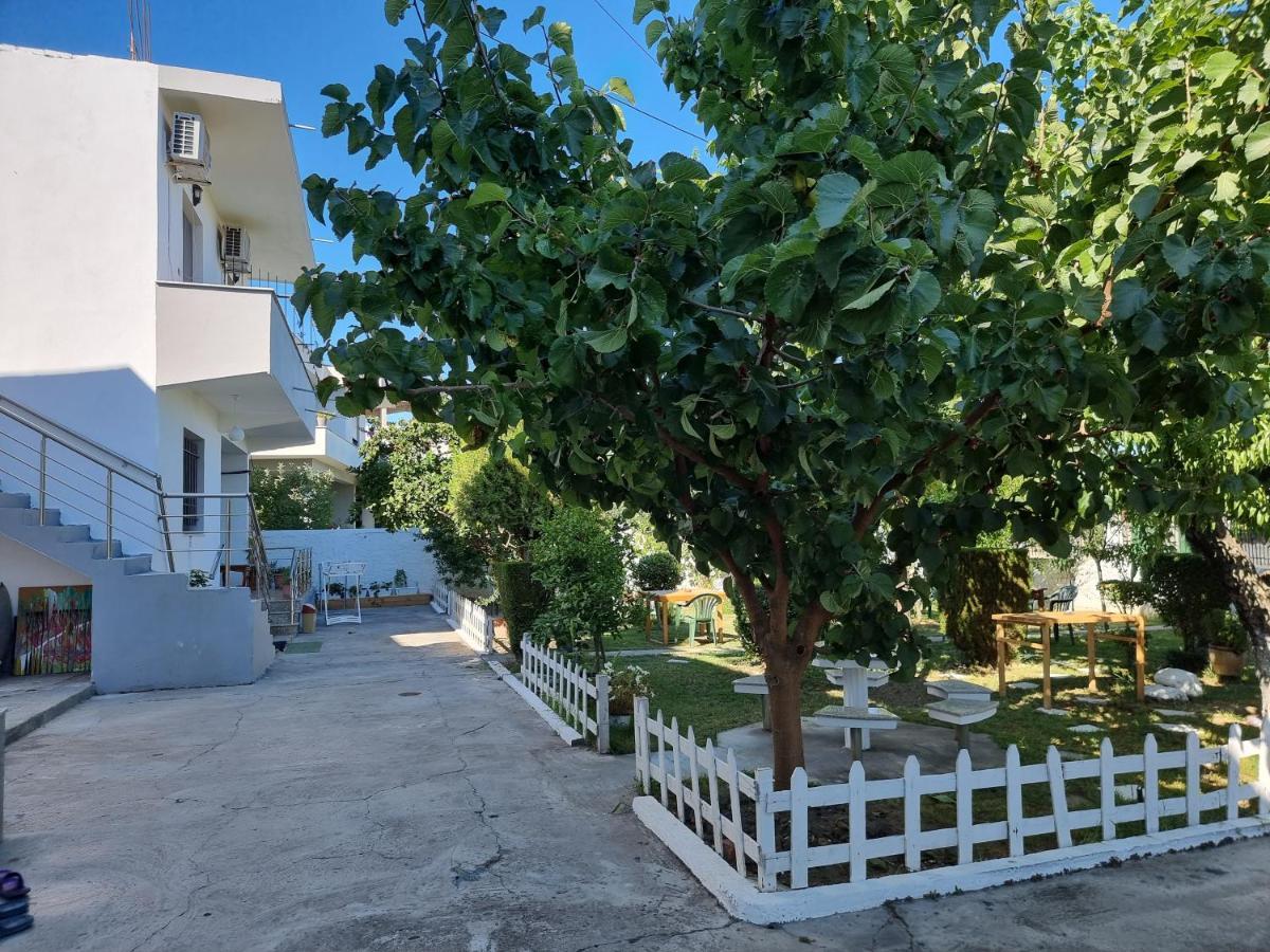 Guest House Vila Elezi Durrës Eksteriør bilde